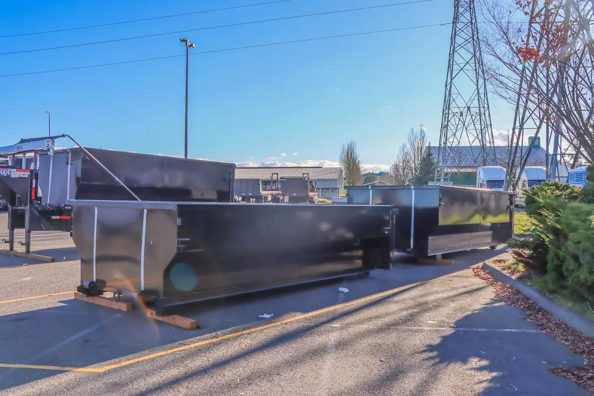 Professional dumpster rental and junk removal service in Strawberry